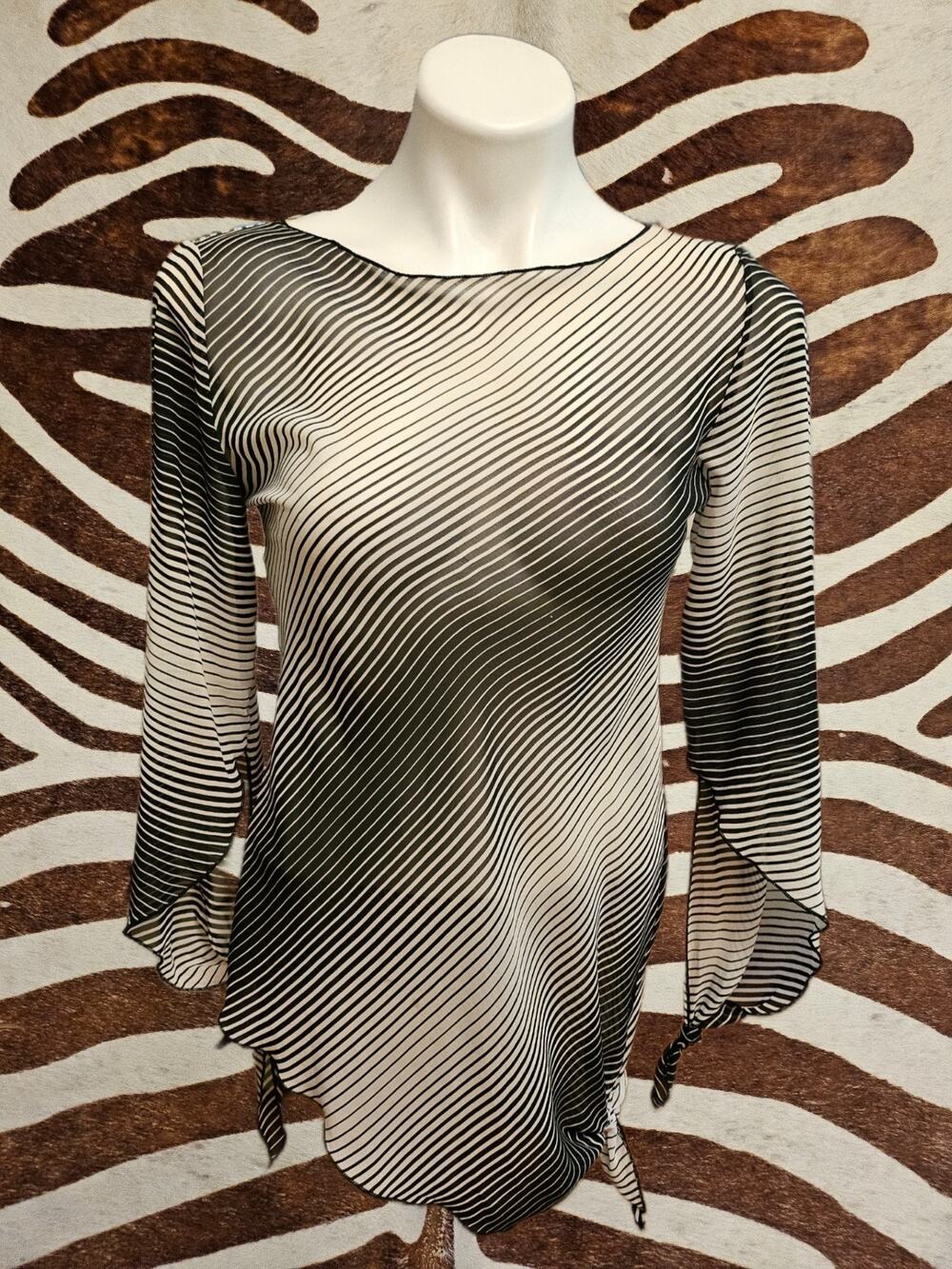 Vintage Y2K One Love Sheer Geometric Angel Cut Super Flowy Fairy Top Sz S USA